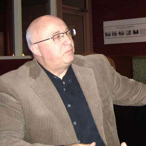 Larry Di Ianni. Photo by Trey Shaughnessy, 2010 Creative Commons license via https://en.wikipedia.org/wiki/File:Larry_DiIanni.jpg